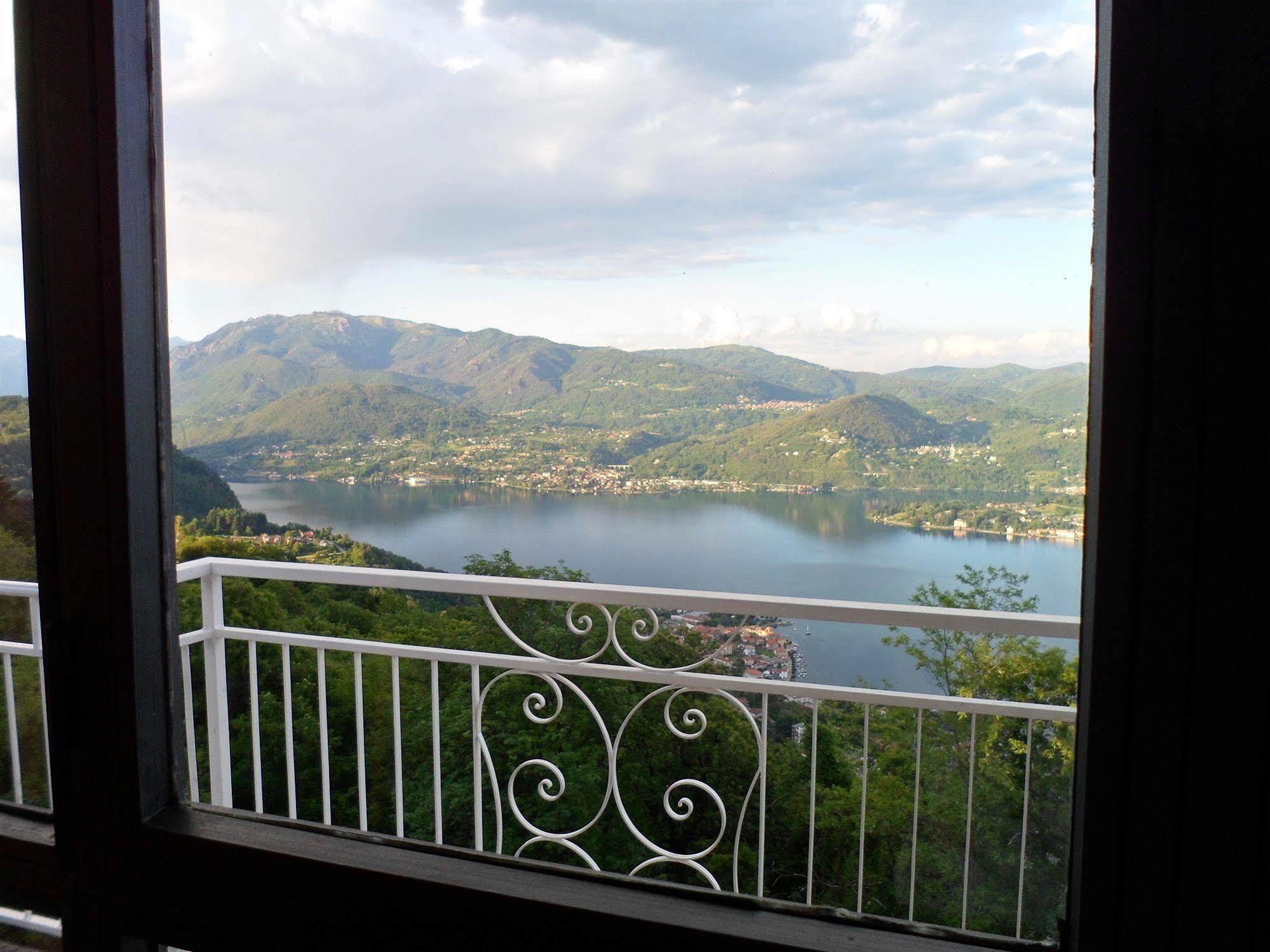 Hotel Panoramico Madonna Del Sasso Exterior foto